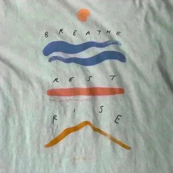 Athleta Tee. Breathe Rest Rise Woman’s Size XXS. - Picture 2 of 4